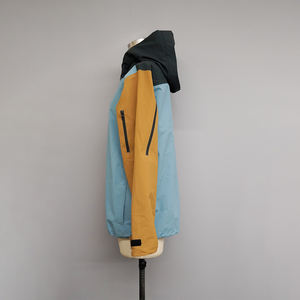 Fournisseur de vestes imperméables personnalisées pour l'extérieur, coupe-vent élégant à blocs de couleur - Product Image 3