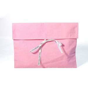 Pochette d'emballage de luxe en sergé de coton écologique et durable, brodée, pour parfum, cosmétiques, cadeaux, avec ruban et sérigraphie personnalisée - Product Image 2