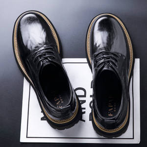 Zapatos de vestir formales clásicos de alta gama para hombre, hechos de cuero, adecuados para bodas y fiestas formales. - Product Image 3