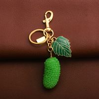 Porte-clés mousqueton tendance en résine colorée, motif grappe de raisin et mûre, avec breloque feuilles vertes, pendentif pour sac femme, cadeau pour voiture