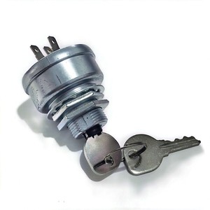 33-377 สวิตช์จุดระเบิดสำหรับรถแทรกเตอร์ เครื่องตัดหญ้า เครื่องจักรกลการเกษตร อุปกรณ์สตาร์ทแบบใช้กุญแจสีเงิน - Product Image 1