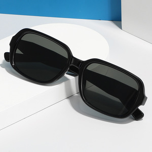 Gm Retro <b>Sunglasses</b> For Women <b>Square</b> Frame Pc Material Uv400 Protection Black Color - Product Image 1