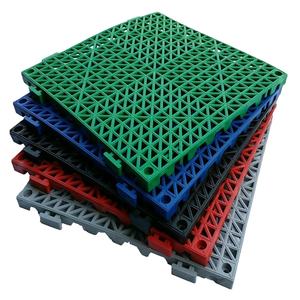 Coussin de verrouillage modulaire 11.5 "x 11.5" Tapis de sol Carrelage Drain Piscine Patio Balcon Cour Pet Area Washer Pad (Bleu) - Product Image 1