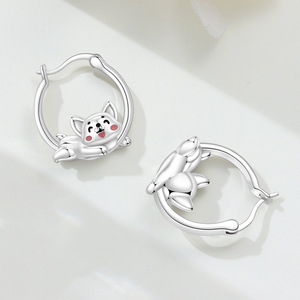 Estos pendientes de latón blanco con diseño de perro son un regalo perfecto para familiares, amigos o mujeres, y son ideales para cumpleaños. - Product Image 4