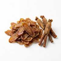Tranches de ginseng rouge coréen, racine de ginseng séchée, ingrédient pour tisane, épice pour soupes et plats.