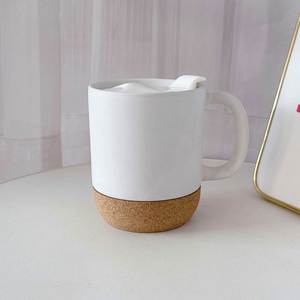 Grande tasse à café en céramique de 15 oz avec fond et couvercle en liège pour maman et papa, cadeau personnalisé pour les amateurs de café, de latte et de thé - Product Image 2