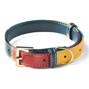 Collar de cuero sintético para perros, accesorio resistente de lujo con hebilla de metal - Product Image 1