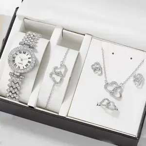 Commercio all'ingrosso 2024 di moda femminile popolare in rilievo con cuore pieno di zirconi collana orecchino Set di orologi da donna regalo