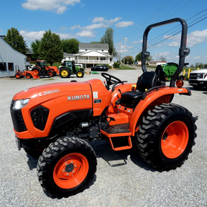 Tractor de Ruedas Kubota L2502HST, 40 HP, Motor Diésel Naranja, Maquinaria Agrícola - Product Image 1