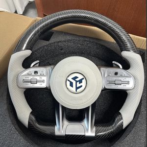 Volant en fibre de carbone pour Mercedes-Benz C43/C63/<span class=keywords><strong>C63s</strong></span> Coupé W205 AMG 19-22 Facelift C63/E63/GT/CLS - Product Image 1