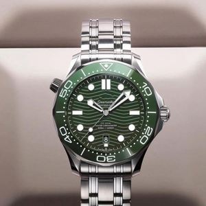 ราคาขายส่ง นาฬิกาข้อมือหรูหรา ระบบจักรกล รุ่น 2813 เรืองแสง ตัวเรือนสแตนเลสสตีล 904L สายหนังแท้ สำหรับทุกเพศ ขนาด 50 20 มม. - Product Image 2