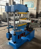 Presse hydraulique automatique de vulcanisation pour la fabrication de semelles en caoutchouc, machine de moulage par compression de semelles en caoutchouc