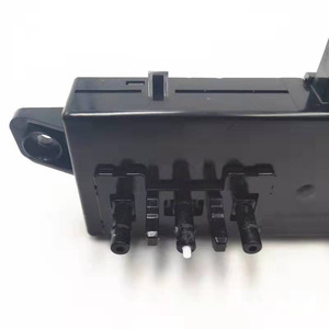 สวิตช์ยกกระจกฮุนได 88193-C2020TRY อะไหล่ทดแทน ABS สำหรับควบคุมประตูรถยนต์ - Product Image 4