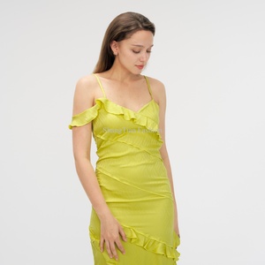 Vestido Largo de Verano Personalizado para Mujer, Cuello en V Profundo, Silueta Plisada con Volantes, Estilo Y2K, Vestido de Playa - Product Image 3