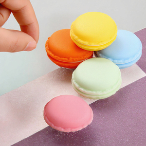 Boîte de rangement en plastique mini macaron couleur bonbon, étui à bijoux portable pour bagues, boucles d'oreilles, petits accessoires - Product Image 2