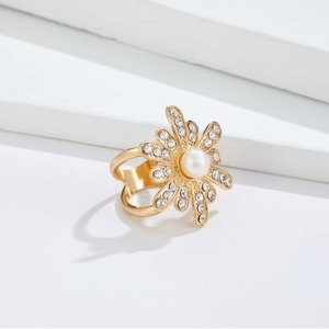 Hebilla de girasol con perlas y diamantes de imitación, accesorio de joyería para ropa, para bufandas y vestidos, otoño 2023 - Product Image 3