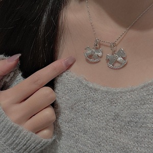 Pendentif en argent S925 vintage simple et élégant avec un design de niche, pendentif en bronze brossé pour la année, breloques en argent pur - Product Image 2