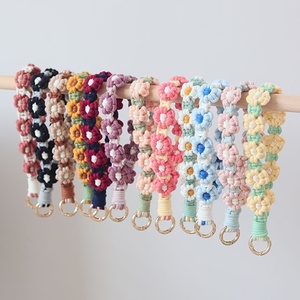 Porte-clés tressé fleur de marguerite de style européen lanière <span class=keywords><strong>pendentif</strong></span> de téléphone <span class=keywords><strong>portable</strong></span> mignon <span class=keywords><strong>pour</strong></span> les femmes sac suspendu charme créatif - Product Image 1