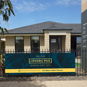 Valla resistente al agua malla banner utilizado al aire libre exhibido y sitio de construcción o vallas de campo de pelota - Product Image 1