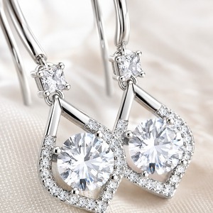 Orecchini Pendenti Geometrici per Donne, Stile Semplice e Lucido, Accessori per Orecchie da Indossare Quotidianamente - Product Image 2