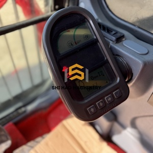 Presque neuf, économe en carburant et puissant, excavateur sur chenilles hydraulique Volvo EC140 d'occasion de 14 tonnes pour projets municipaux - Product Image 6