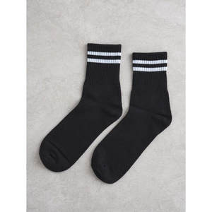 Chaussettes sport noires à anneau de cheville pour hommes Spandex tricoté de haute qualité, respirant, antibactérien, taille libre, manchette personnalisée pour le cyclisme - Product Image 1