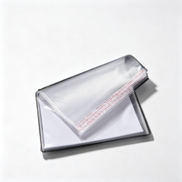 Sacs en plastique transparent OPP en gros avec fermeture adhésive personnalisée pour vêtements et emballages cadeaux