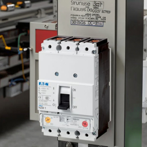 Interruttore Automatico Industriale EATON Moeller Serie NZM 4P 125A per Macchine Utensili e Illuminazione Industriale - Product Image 1