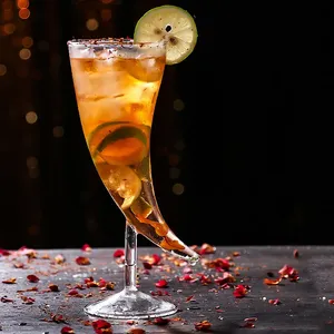 1 pièce <span class=keywords><strong>Verre</strong></span> à cocktail sur pied de 250 ml, <span class=keywords><strong>Verre</strong></span> à vin de forme lune, <span class=keywords><strong>Verre</strong></span> à personnalité fumé et design unique - Product Image 3