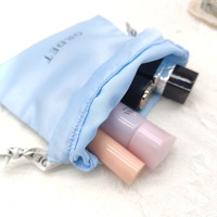 Pochette en satin de soie personnalisée avec cordon de serrage pour emballage cadeau de parfum