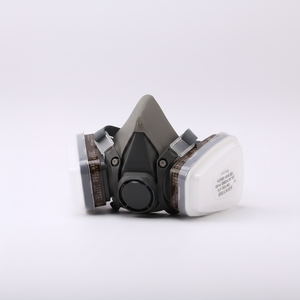 Masque <span class=keywords><strong>à</strong></span> gaz demi-visage réutilisable en silicone 6200 avec double <span class=keywords><strong>filtre</strong></span> pour la protection industrielle, la soudure et la peinture au pistolet - Product Image 1