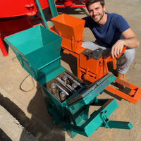 Machine à fabriquer des briques en terre cuite à emboîtement, fonctionnement manuel, utilisation en construction, longue durée de vie