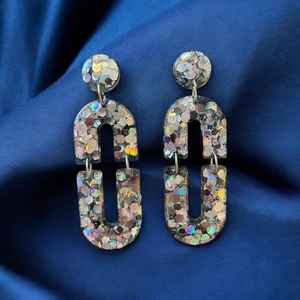 ต่างหูเรซิ่นทำมือ ดีไซน์มีสไตล์ น้ำหนักเบา เหมาะสำหรับสวมใส่ในชีวิตประจำวัน งานปาร์ตี้ ชุดลำลอง เครื่องประดับแฟชั่น - Product Image 4