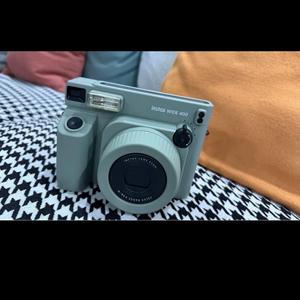 Appareil photo instantané Instax Wide 400 rétro 2MP avec bouton en aluminium, format large 120, vert herbe - Product Image 4
