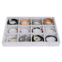Plateaux de présentation de bijoux sur mesure pour bagues, bracelets, joncs et pendentifs, empilables