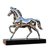 Estatua de Caballo de Tamaño Real en Acero Inoxidable Moderno con Técnica de Fundición y Serigrafía para Espacios Comerciales y Jardines Exteriores