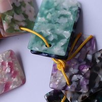 Vente en gros de plectres de guitare en plastique PMMA faits à la main de 3 mm, 4 mm, 6 mm, feuille de celluloïd, feuille d'acétate pour lunettes