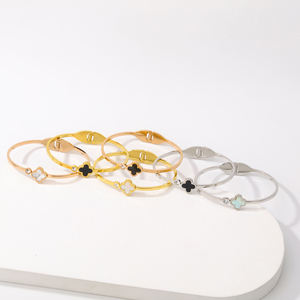 Pulsera de acero inoxidable personalizada de alta calidad, resistente al agua, oro/plata/Negro, trébol de cuatro hojas, pulsera de circón - Product Image 6