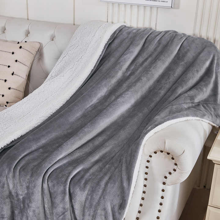 Wholesale Luxury Super Soft Warm Thick Double Layers Couch Sofa Bedding