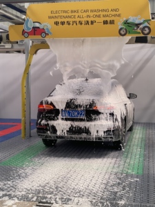 Máquina de Lavado y Mantenimiento de Autos y Bicicletas Eléctricas Todo en Uno, Lavadora de Autos Automática Negra para Talleres de Lavado de Autos - Product Image 4