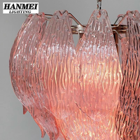 Lustre à LED en verre rose givré antique français avec hauteur réglable pour l'éclairage d'escalier de maison et de villa