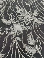 Tissu en dentelle de cristal perlé à la main de qualité supérieure, broderie de perles tubulaires en strass lourds sur filet pour robe de mariée