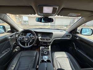 Voitures d'occasion Zotye T600 SUV LHD Automatique Traction avant 2.0T Faible kilométrage Sans accident Exportation Vente en gros 2016 - Product Image 6
