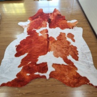 China Herstellung benutzer definierte Wohnzimmer Boden Tierhaut Teppich nordischen Stil Kuhfell Kunst pelz Teppich Rindsleder geformte Fläche Teppich