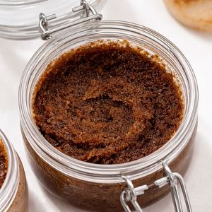 Gommage corporel au sel de lavande enrichi en vitamine C, <span class=keywords><strong>exfoliant</strong></span> et nourrissant, gommage au sel <span class=keywords><strong>rose</strong></span>, fabricant OEM de produits de soin de la peau - Product Image 1