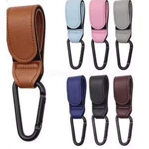 Échantillon Gratuit : Crochets de Poussette en Cuir PU pour Bébé, Crochets Rotatifs à 360 Degrés pour Poussette, Accessoires de Poussette - Product Image 3