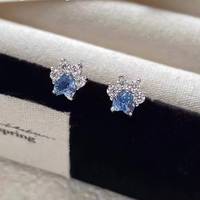 Nouvelles boucles d'oreilles en cuivre et zircon en forme de patte de chat, fraîches, douces, délicates, style coréen, pour femmes, à porter au quotidien.