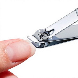 Mini kit de manucure avec poubelle intégrée, ensemble de 6 coupe-ongles avec boîte de rangement, logo personnalisé pour voyage, maison, salon - Product Image 4