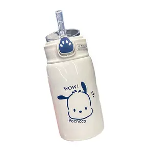 Neues Design 500 ml niedliche durchsichtige Kawaii Plastik-Wasserflasche für Kinder Mädchen mit Strohhalm Karikaturbild