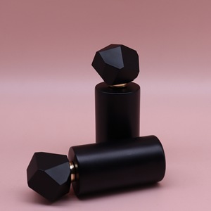 Nước Hoa Chai Rỗng Sang Trọng 50 Ml Màu Đen Mờ Thủy Tinh Parfum Phun Chai - Product Image 5